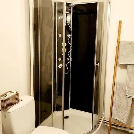 Le Come-ci, Comme Ca Tatil Evi